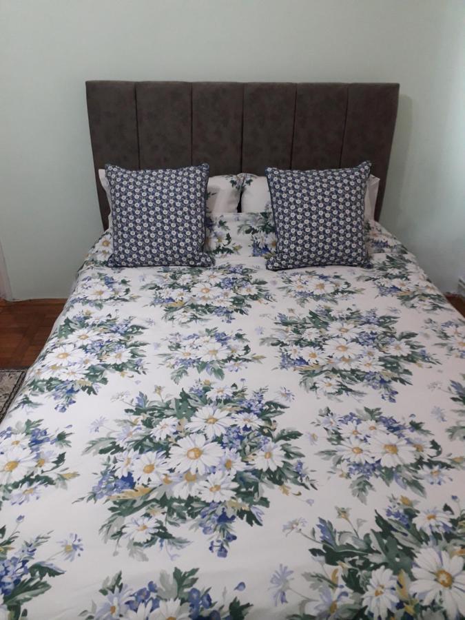 Cozy, Central 1-Bedroom Apartment In Timisoara, Romania Kültér fotó